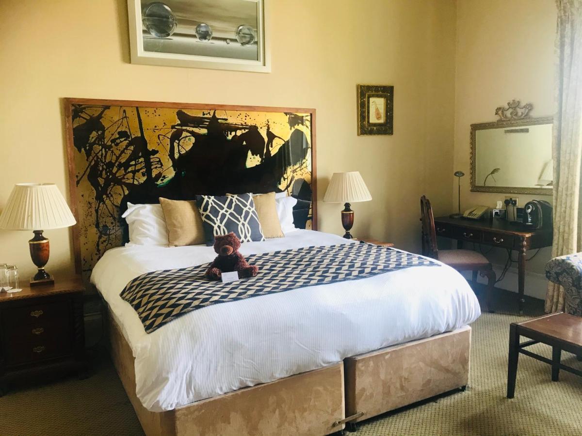 Clarence Court Hotel Cheltenham Ngoại thất bức ảnh