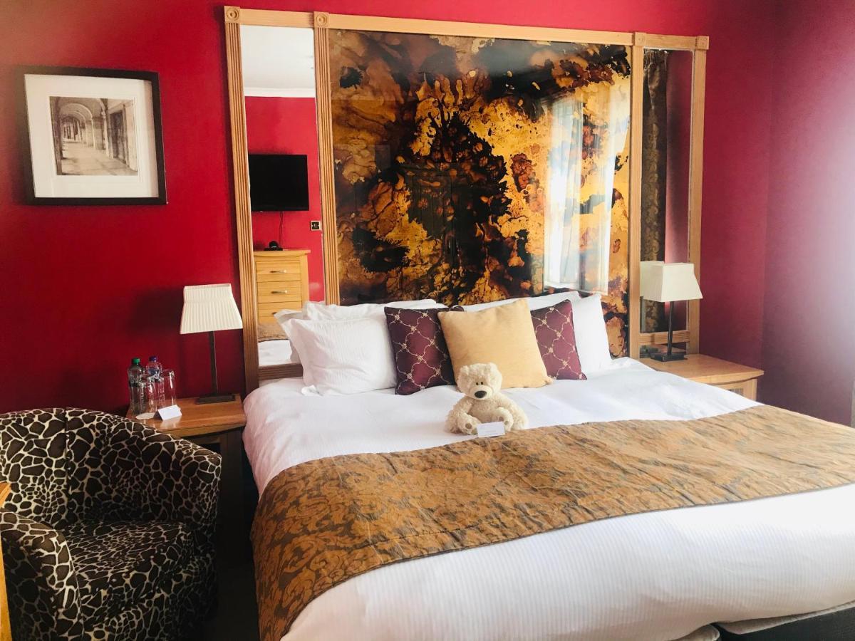 Clarence Court Hotel Cheltenham Ngoại thất bức ảnh