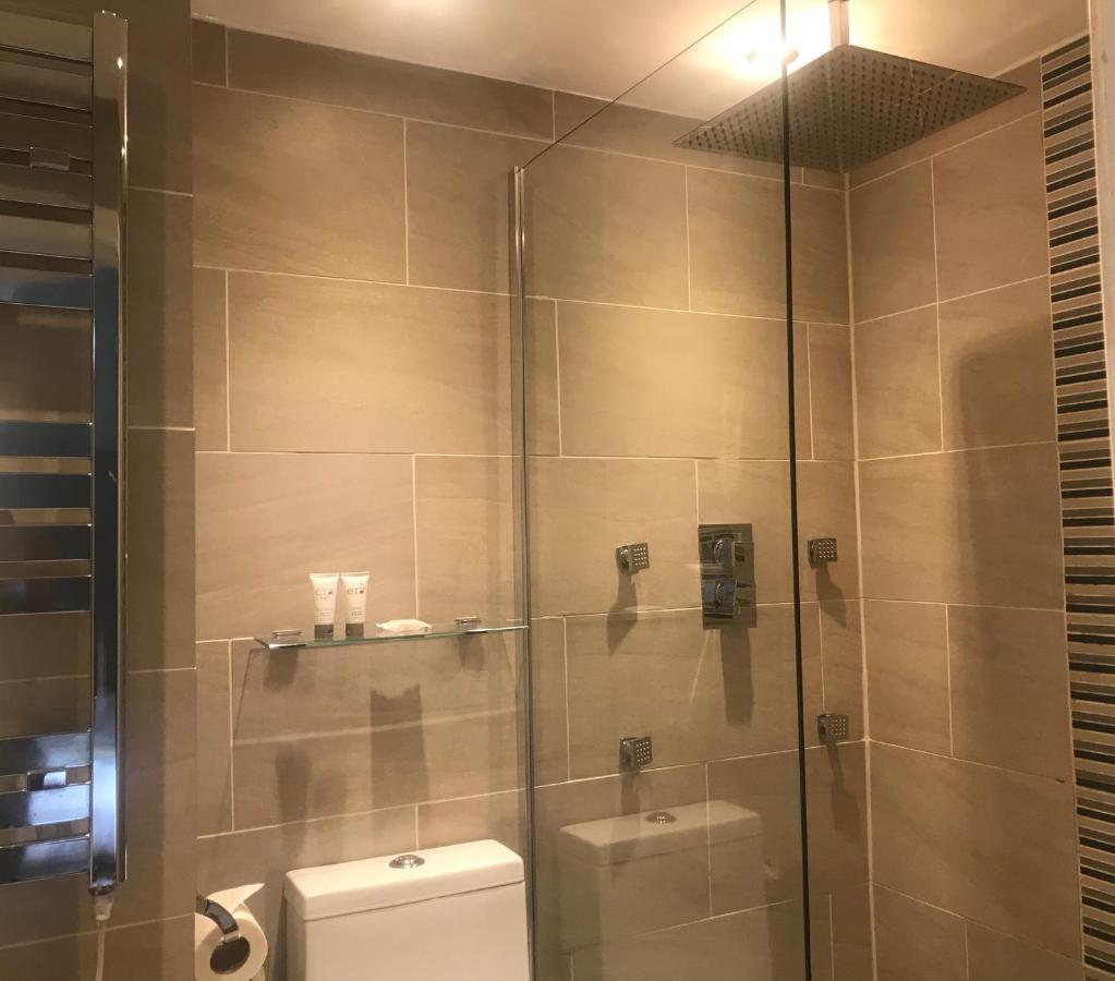 Clarence Court Hotel Cheltenham Ngoại thất bức ảnh