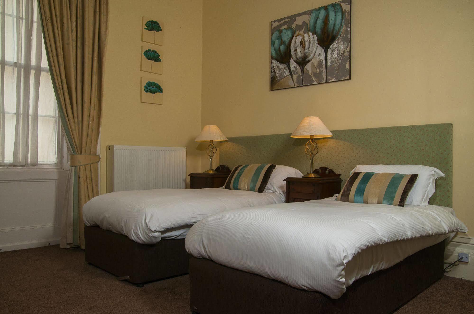 Clarence Court Hotel Cheltenham Ngoại thất bức ảnh